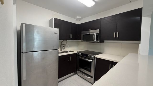 319 Newport V, Deerfield Beach, FL 33442