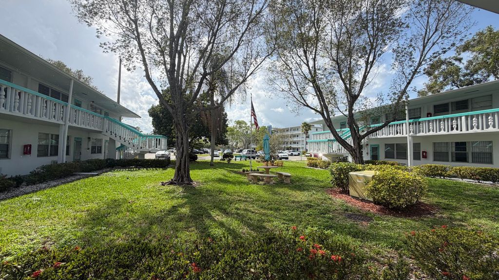 319 Newport V, Deerfield Beach, FL 33442