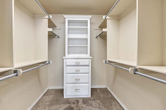 1301 Manchester Drive, Shawnee, OK 74804