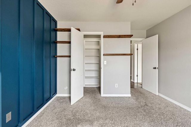 1301 Manchester Drive, Shawnee, OK 74804