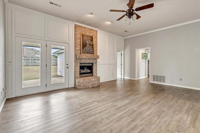 1301 Manchester Drive, Shawnee, OK 74804