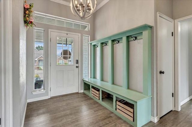 1301 Manchester Drive, Shawnee, OK 74804