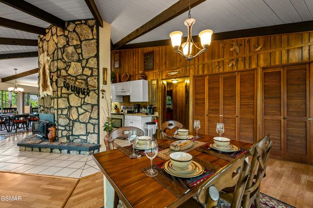 1923 E Arolla Court, Gatlinburg, TN 37738