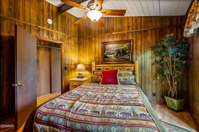 1923 E Arolla Court, Gatlinburg, TN 37738