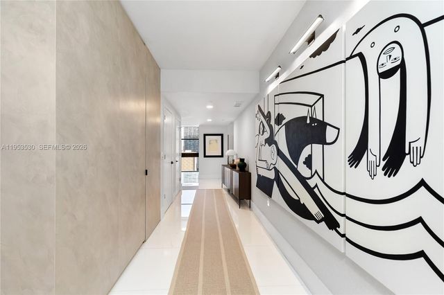 1010 Brickell Ave 1701, Miami, FL 33131