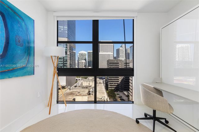 1010 Brickell Ave 1701, Miami, FL 33131