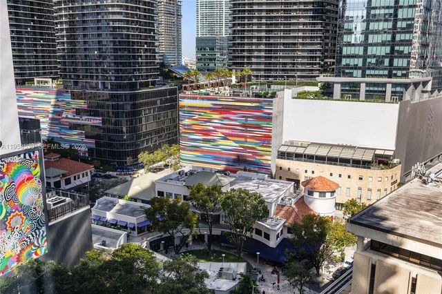 1010 Brickell Ave 1701, Miami, FL 33131