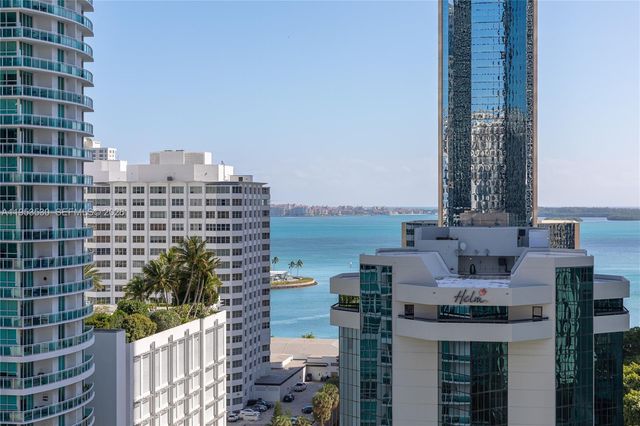 1010 Brickell Ave 1701, Miami, FL 33131