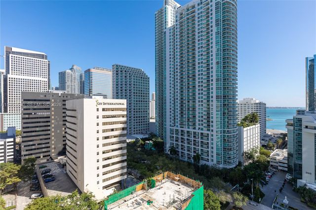 1010 Brickell Ave 1701, Miami, FL 33131