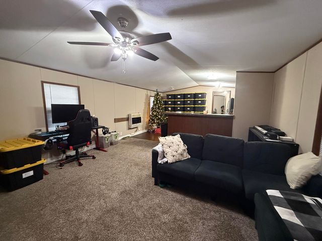 140 Pin Oak, Morehead, KY 40351