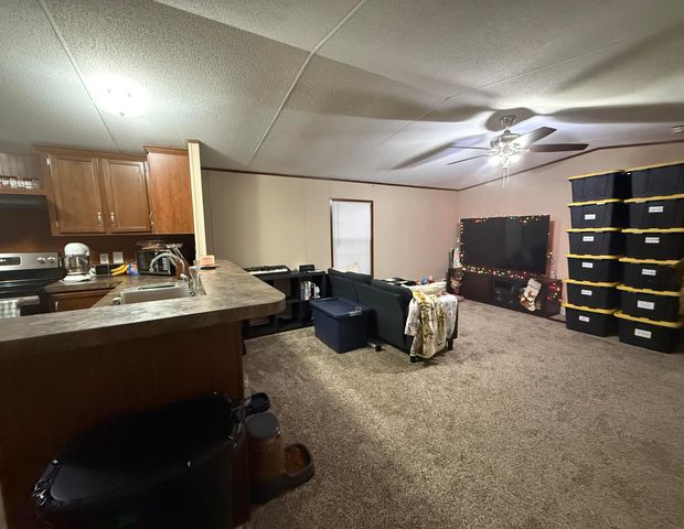 140 Pin Oak, Morehead, KY 40351