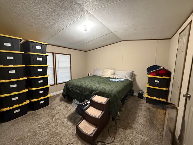 140 Pin Oak, Morehead, KY 40351