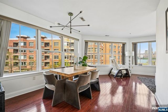 22 Ave At Port Imperial 302, West New York, NJ 07093