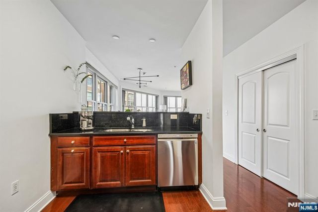 22 Ave At Port Imperial 302, West New York, NJ 07093