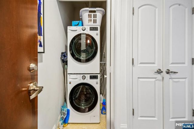 22 Ave At Port Imperial 302, West New York, NJ 07093