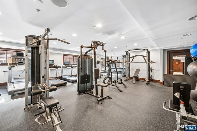 22 Ave At Port Imperial 302, West New York, NJ 07093