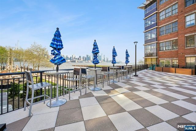 22 Ave At Port Imperial 302, West New York, NJ 07093
