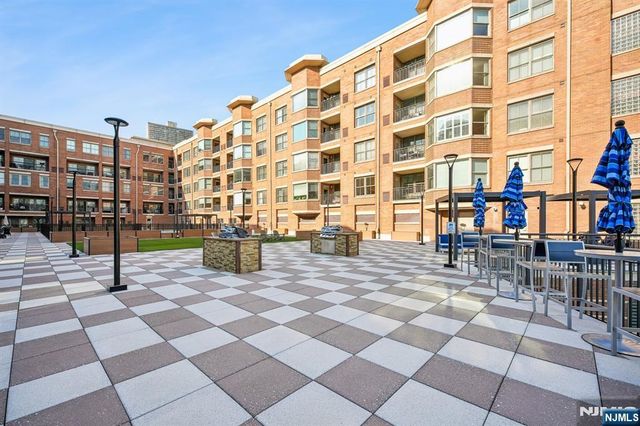 22 Ave At Port Imperial 302, West New York, NJ 07093