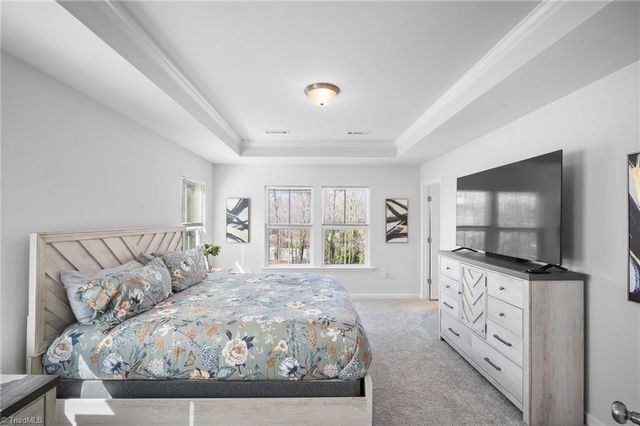 818 Falls Grove Trail, High Point, NC 27265