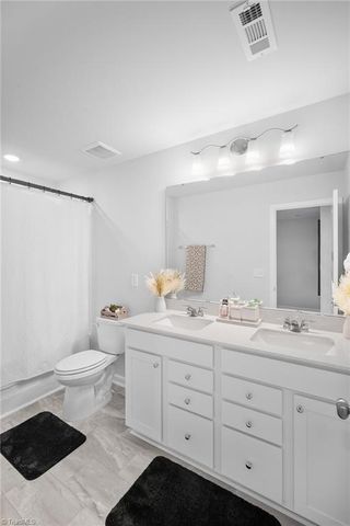 818 Falls Grove Trail, High Point, NC 27265