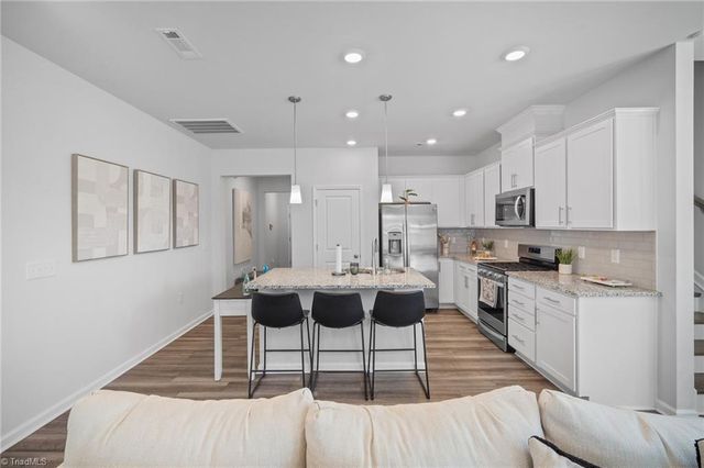 818 Falls Grove Trail, High Point, NC 27265