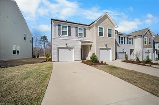 818 Falls Grove Trail, High Point, NC 27265