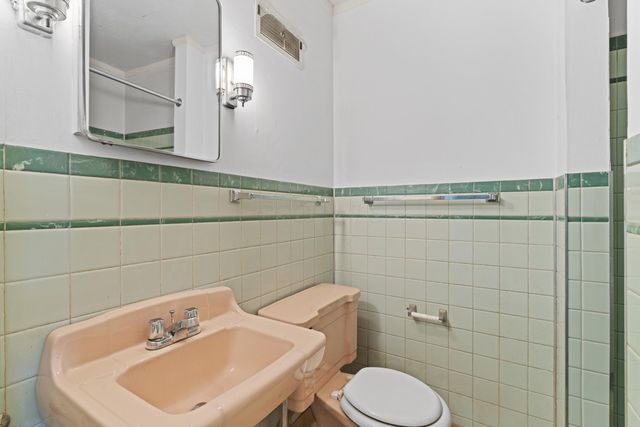 196 Euclid Avenue, Delaware, OH 43015