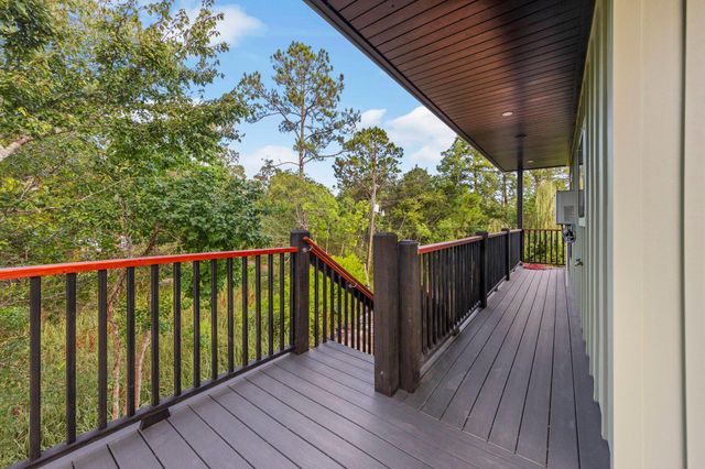 8536 Kingsley Place, Navarre, FL 32566