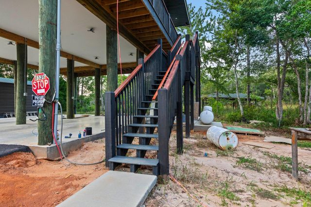 8536 Kingsley Place, Navarre, FL 32566