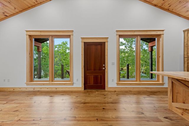 8536 Kingsley Place, Navarre, FL 32566