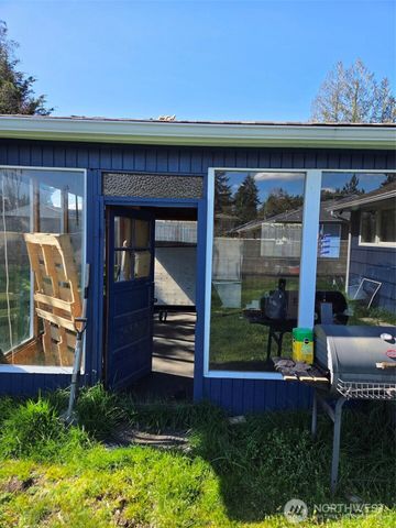 1638 119th St S, Tacoma, WA 98444