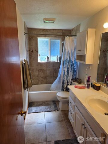 1638 119th St S, Tacoma, WA 98444