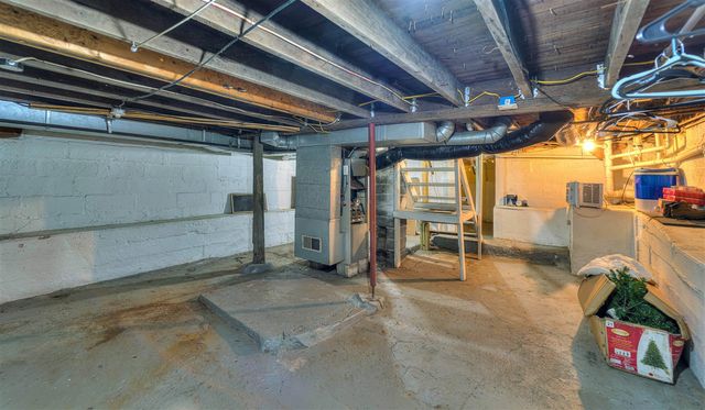 131 Willow Street, Jackson, MI 49202