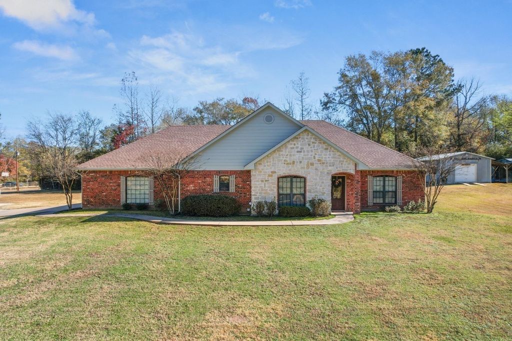 1839 Lime Tree, Gilmer, TX 75644