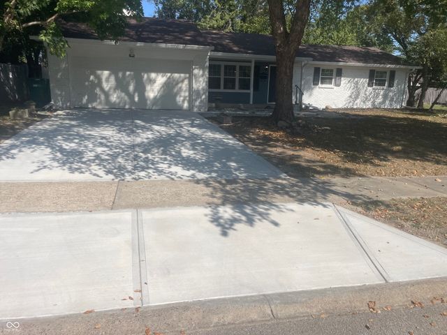 1416 Miami Court S, Plainfield, IN 46168