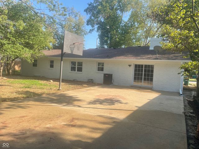 1416 Miami Court S, Plainfield, IN 46168