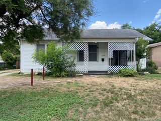 512 W SOUTHCROSS BLVD, San Antonio, TX 78221