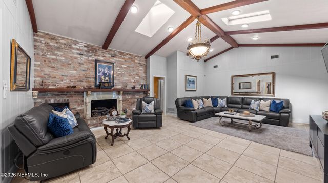 3763 CATHEDRAL OAKS Place S, Jacksonville, FL 32217