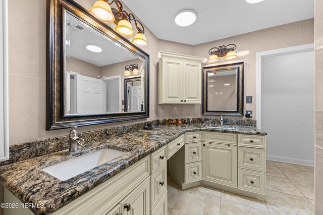 3763 CATHEDRAL OAKS Place S, Jacksonville, FL 32217