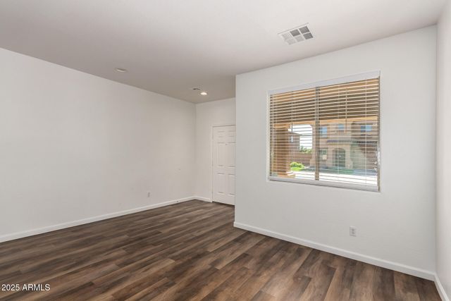 7214 W ST CHARLES Avenue, Laveen, AZ 85339