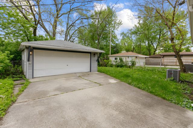 16329 Hermitage Avenue, Markham, IL 60428