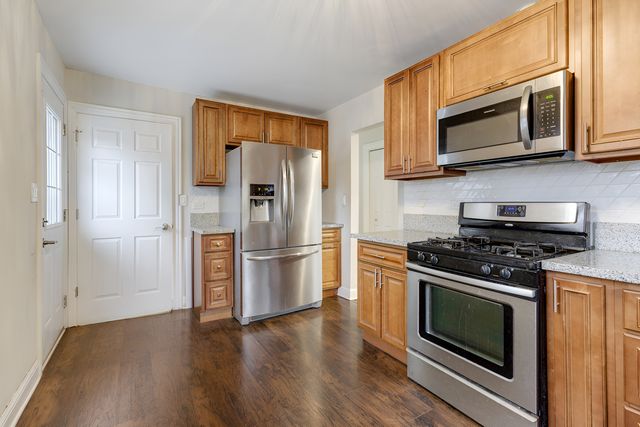 16329 Hermitage Avenue, Markham, IL 60428