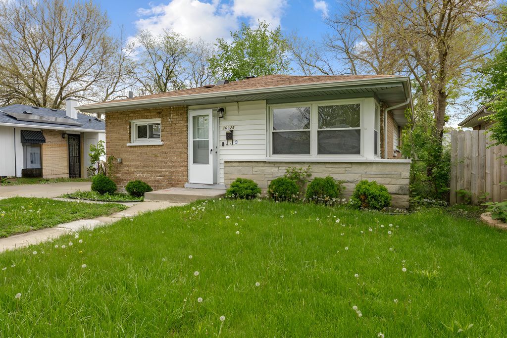 16329 Hermitage Avenue, Markham, IL 60428