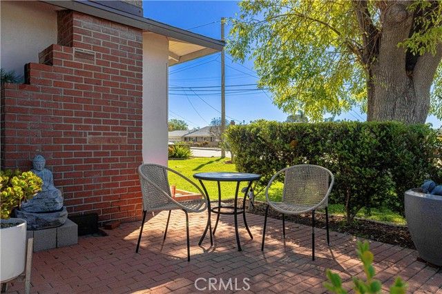 315 E Juanita, Glendora, CA 91740