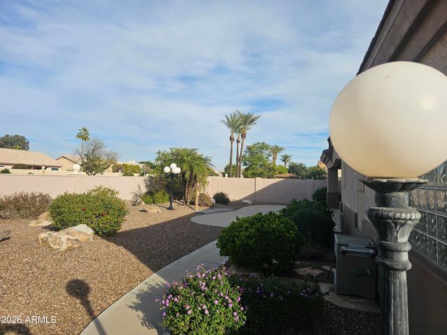 8824 W CUSTER Lane, Peoria, AZ 85381