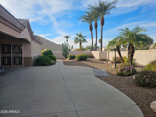 8824 W CUSTER Lane, Peoria, AZ 85381
