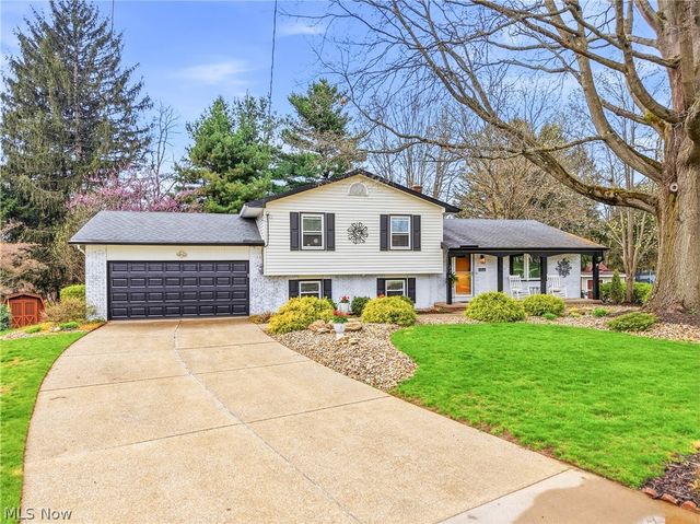 276 High Point Circle, Tallmadge, OH 44278