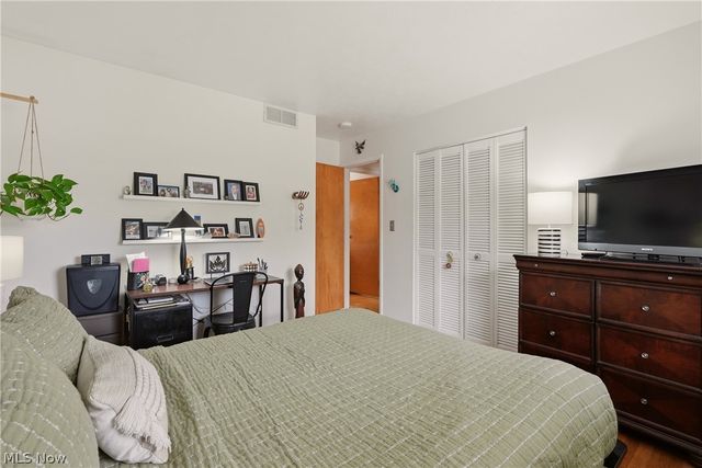 276 High Point Circle, Tallmadge, OH 44278