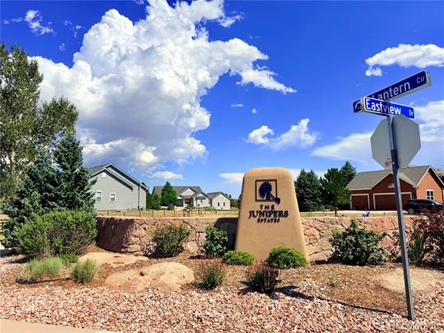 2532 Eastview Drive, Castle Rock, CO 80104