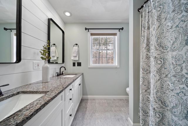 19 Partridge Lane, Plaistow, NH 03865